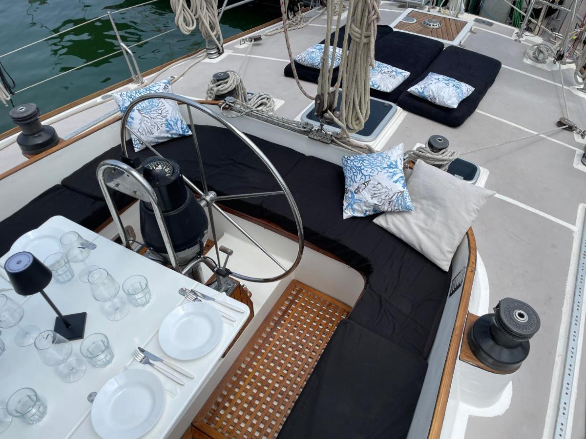 Sailboat B&B On Board Catánia Buitenkant foto