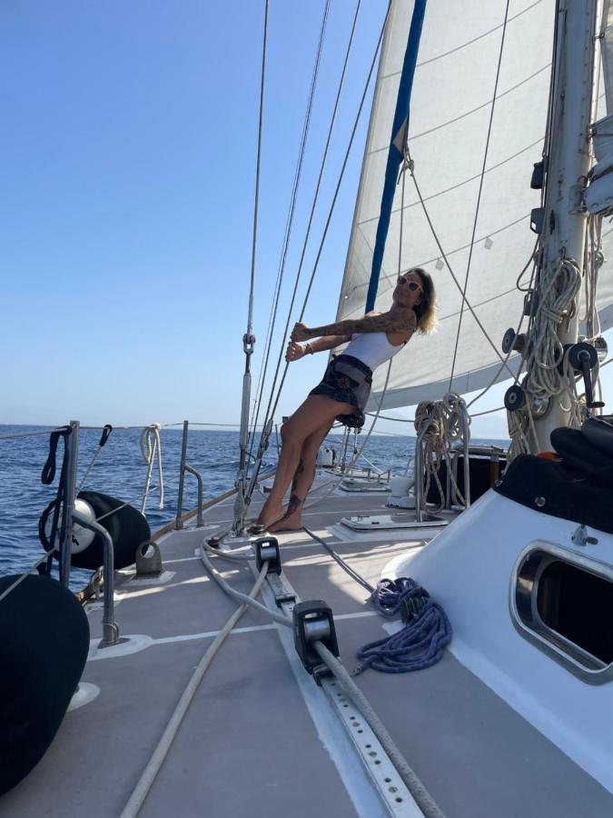 Sailboat B&B On Board Catánia Buitenkant foto