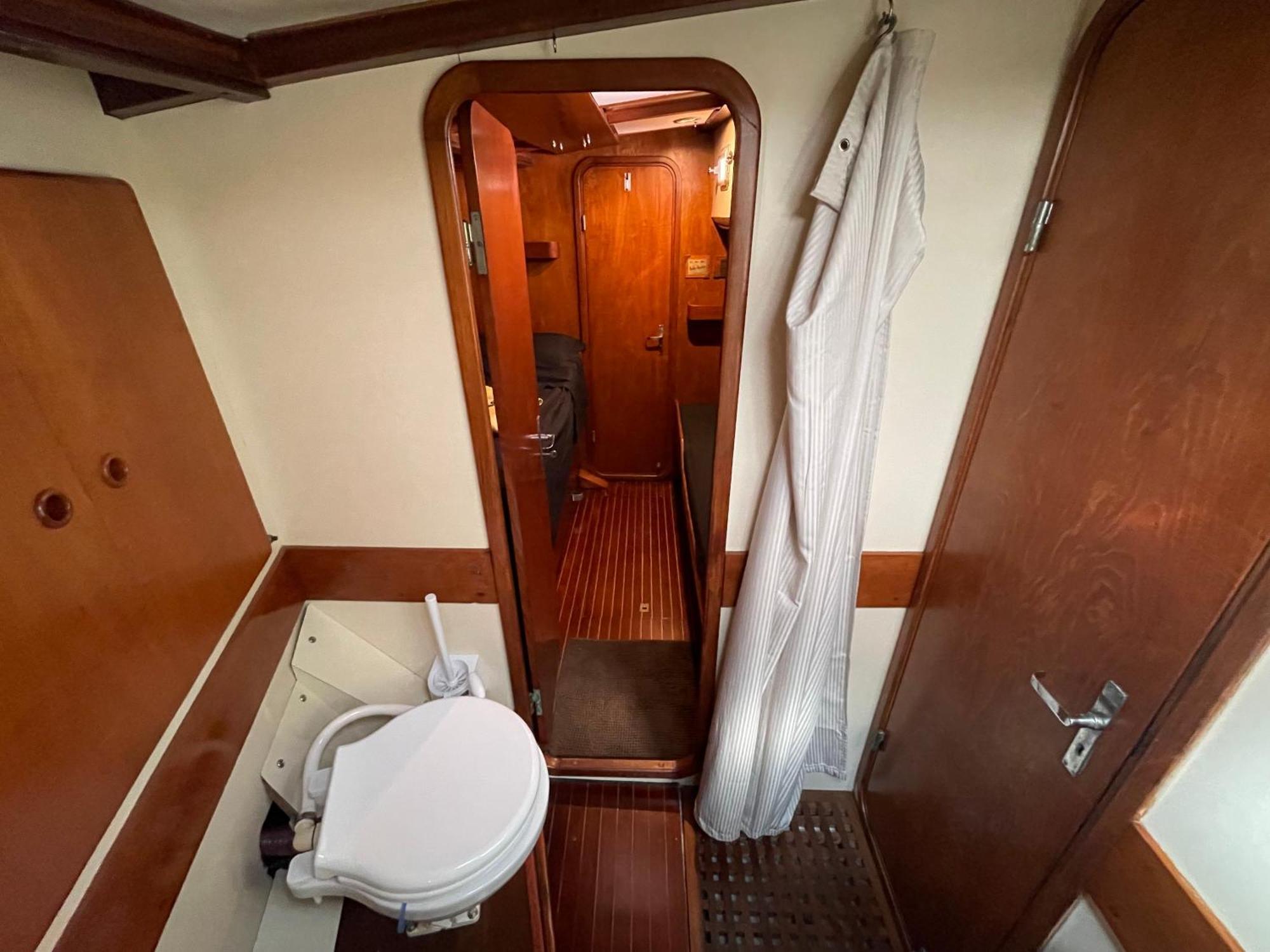 Sailboat B&B On Board Catánia Buitenkant foto