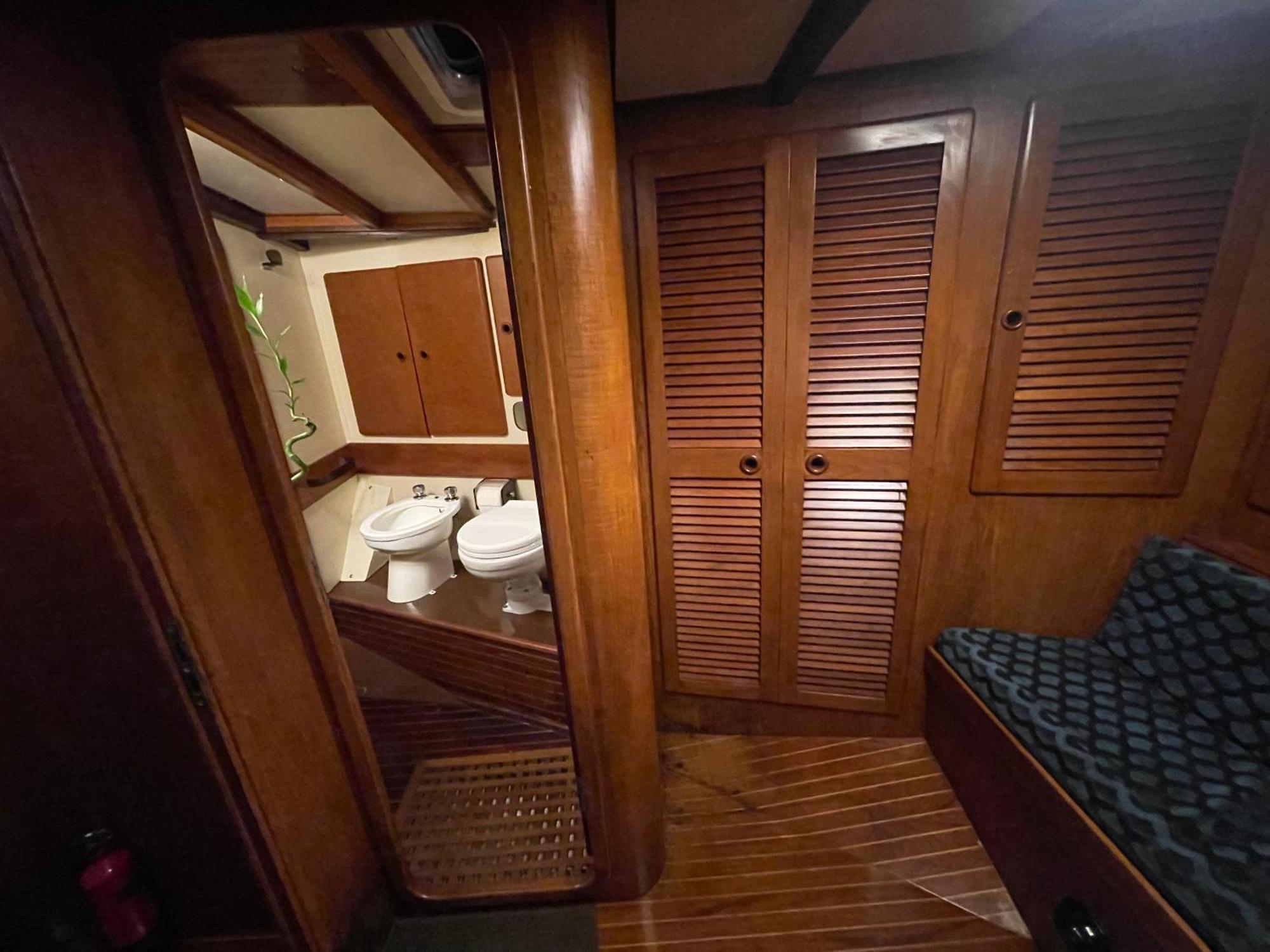 Sailboat B&B On Board Catánia Buitenkant foto